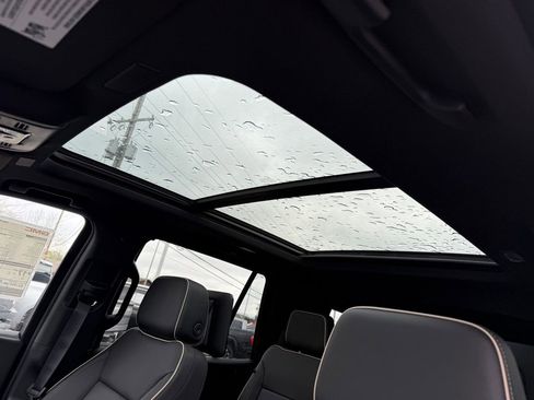 New 2026 GMC Yukon Elevation w/ Elevation Premium Package image 33