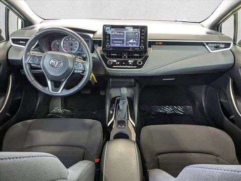 Used 2021 Toyota Corolla SE image 16