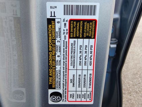 Used 2024 Toyota Highlander LE image 24