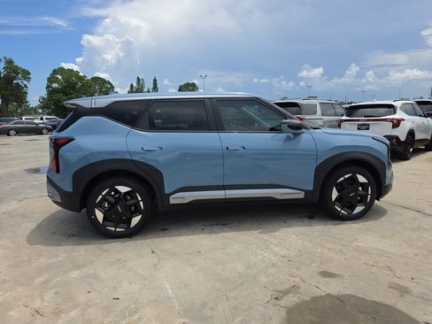 New 2027 Kia Seltos S FWD image 9