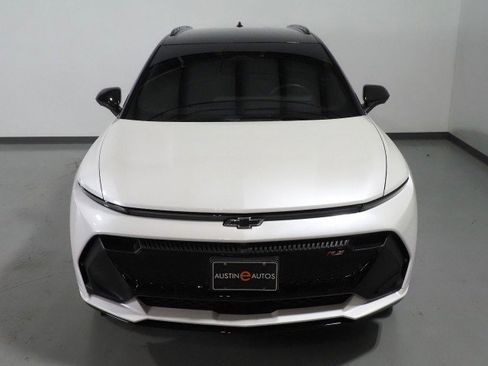 Used 2024 Chevrolet Equinox EV RS image 10