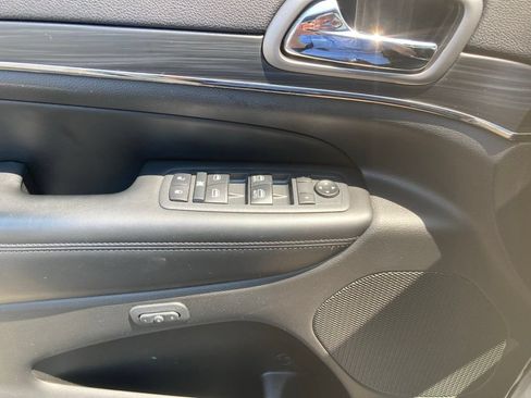 Used 2020 Jeep Grand Cherokee Limited X AWD/4WD image 18