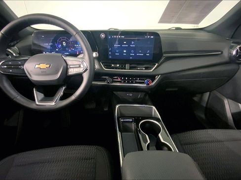 Used 2025 Chevrolet Equinox LT image 15