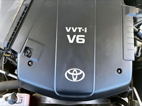 Used 2010 Toyota Tacoma PreRunner RWD image 32