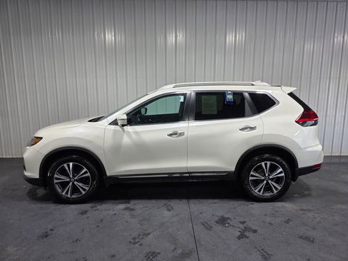 Used 2017 Nissan Rogue SL w/ SL Premium Package AWD/4WD image 4