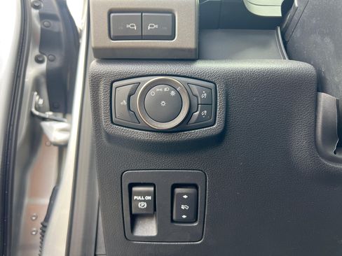 Used 2019 Ford F150 Raptor w/ Equipment Group 802A Luxury AWD/4WD image 26