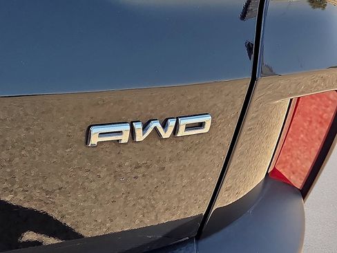 Used 2025 Ford Escape Active AWD/4WD image 16