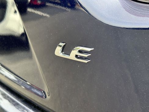 Used 2025 Toyota Corolla LE image 10