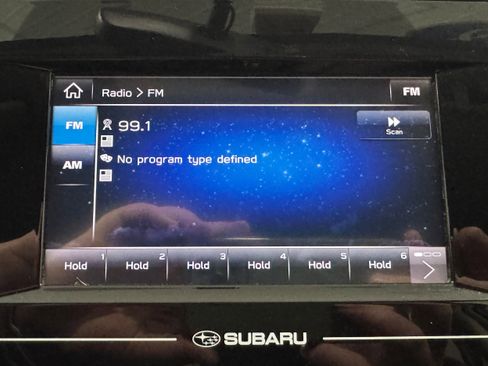 Used 2018 Subaru Crosstrek 2.0i Premium image 12