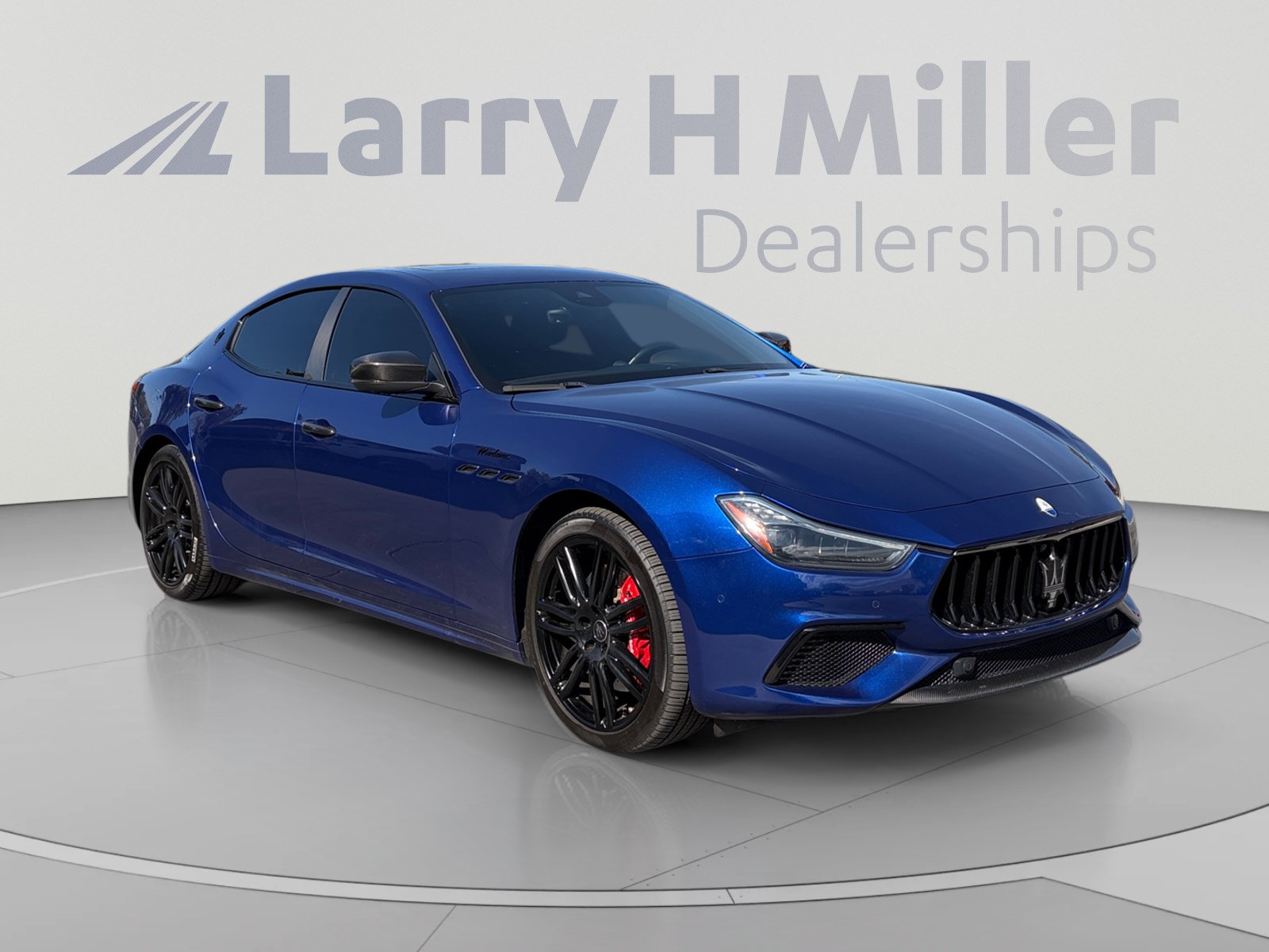 Used 2023 Maserati Ghibli Modena Q4 AWD/4WD image 7