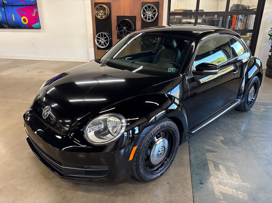 Used 2013 Volkswagen Beetle 2.5 FWD image 3