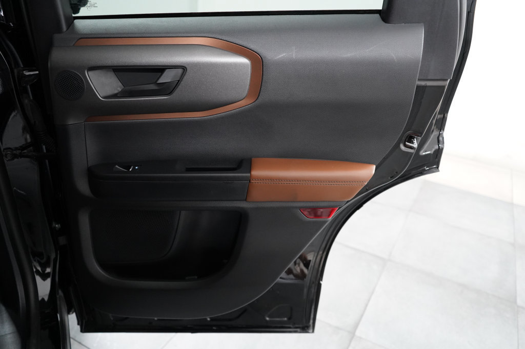 Certified 2025 Ford Bronco Sport Outer Banks w/ Outer Banks Tech Package+ AWD/4WD image 22