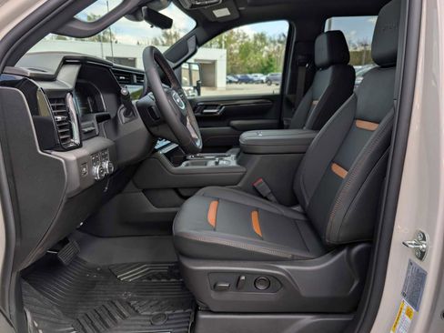 New 2026 GMC Sierra 2500 AT4 w/ AT4 Premium Plus Package AWD/4WD image 4