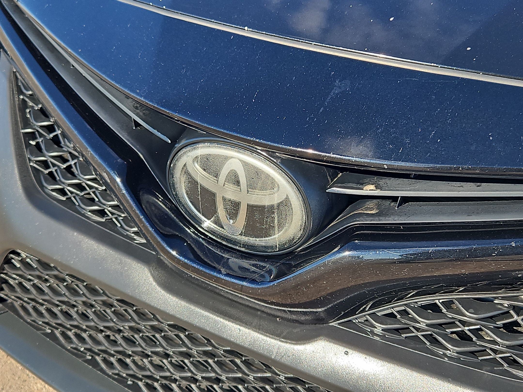 Used 2020 Toyota Camry SE FWD image 13