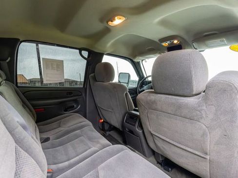 Used 2005 Chevrolet Silverado 2500 LS w/ Heavy-Duty Power Package AWD/4WD image 15