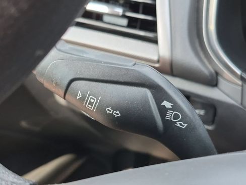 Used 2020 Ford Fusion SE FWD image 26