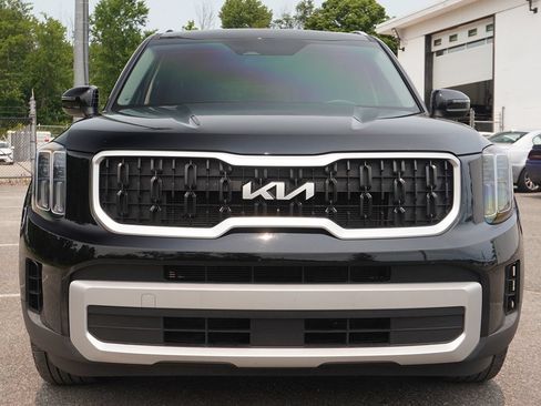 Used 2025 Kia Telluride EX FWD image 13