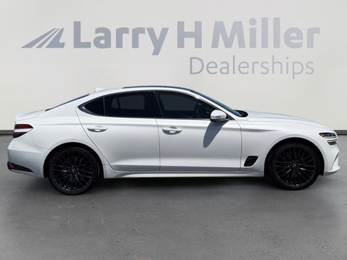 Used 2022 Genesis G70 3.3T Launch Edition RWD image 6