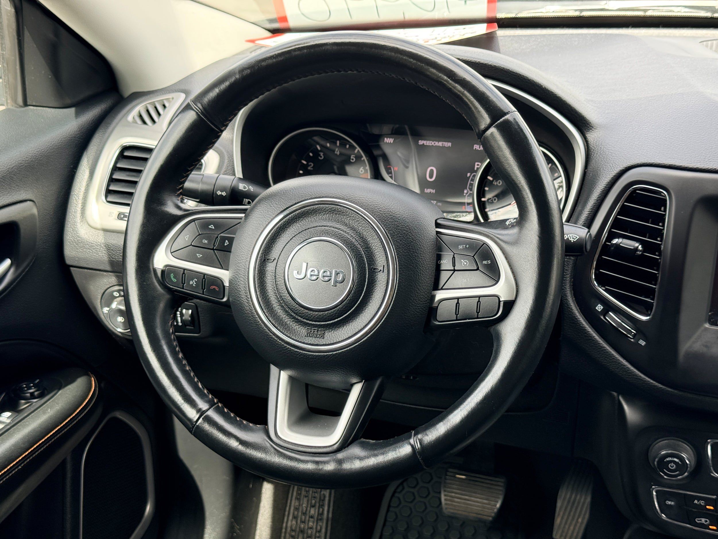 Used 2019 Jeep Compass Latitude w/ Popular Equipment Group AWD/4WD image 17
