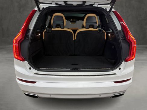 Used 2017 Volvo XC90 T6 Momentum w/ Vision Package AWD/4WD image 14