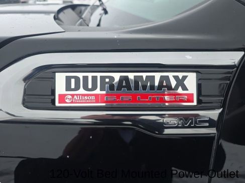 Used 2021 GMC Sierra 2500 AT4 image 16