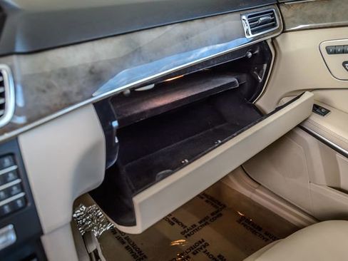 Used 2016 Mercedes-Benz E 350 Sedan w/ Premium Package image 28