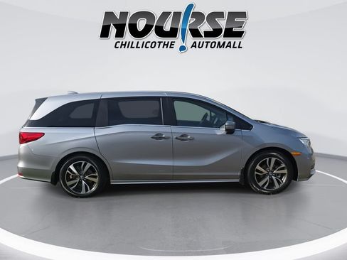 Certified 2024 Honda Odyssey Touring image 9