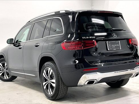 New 2025 Mercedes-Benz GLB 250 4MATIC image 12