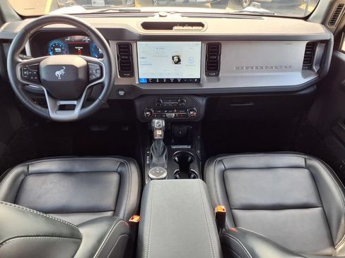 Used 2026 Ford Bronco Outer Banks AWD/4WD image 9