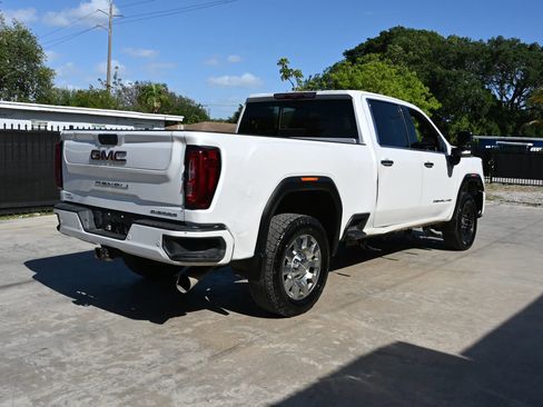 Used 2023 GMC Sierra 2500 Denali w/ Denali Ultimate Package AWD/4WD image 3