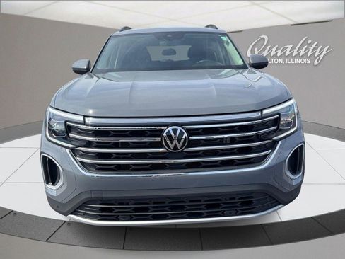 Used 2025 Volkswagen Atlas SE AWD/4WD image 11