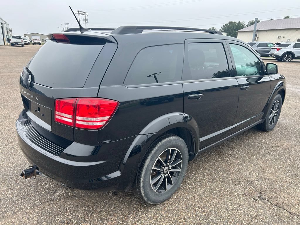 Used 2018 Dodge Journey SE w/ Blacktop Package FWD image 7