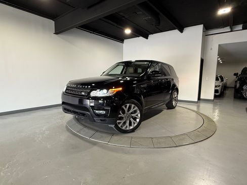 Used 2017 Land Rover Range Rover Sport SE image 3