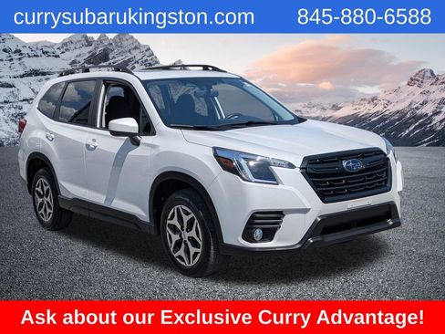 Used 2023 Subaru Forester Premium AWD/4WD image 1