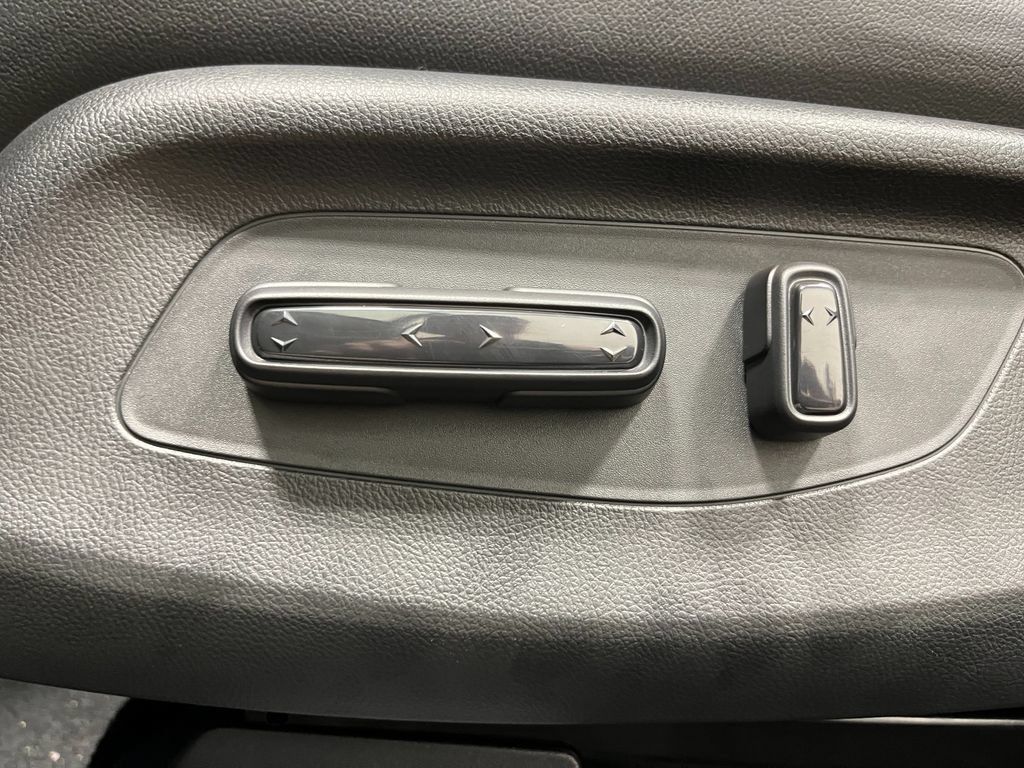 New 2027 Honda HR-V EX-L image 13