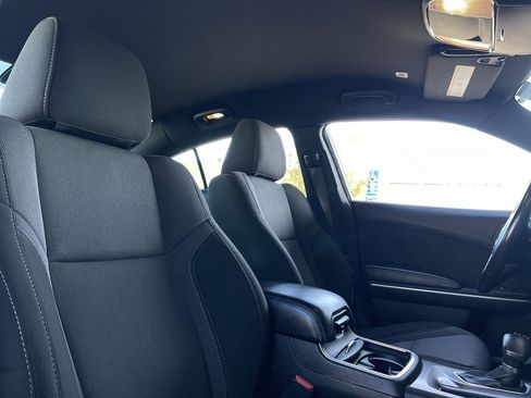 Used 2022 Dodge Charger SXT image 26