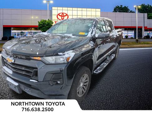 Used 2023 Chevrolet Colorado LT w/ LT Convenience Package II image 15