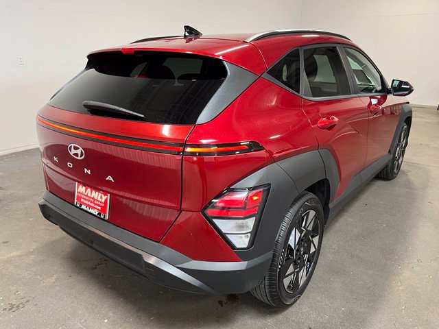 Used 2025 Hyundai Kona SEL FWD image 3