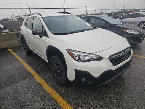 Used 2021 Subaru Crosstrek 2.5i Sport w/ Moonroof Package AWD/4WD image 4