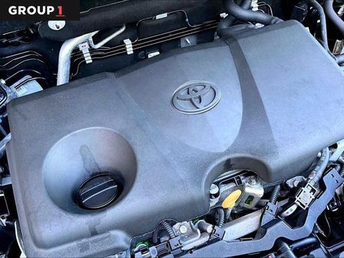 Certified 2024 Toyota RAV4 XLE AWD/4WD image 31