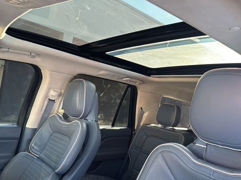 Used 2018 Lincoln Navigator Black Label w/ Cargo Package image 28