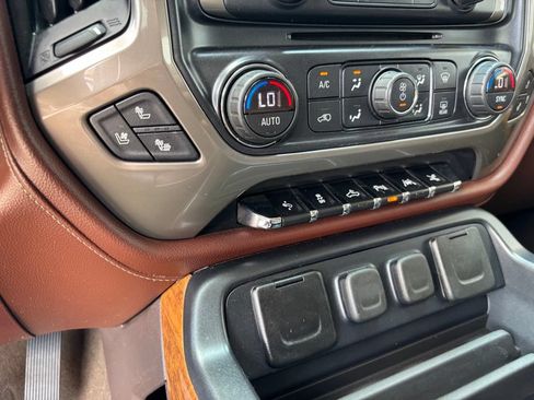 Used 2017 Chevrolet Silverado 1500 High Country w/ High Desert Package AWD/4WD image 43