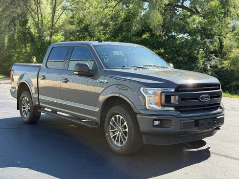 Used 2020 Ford F150 XLT w/ Equipment Group 302A Luxury AWD/4WD image 3