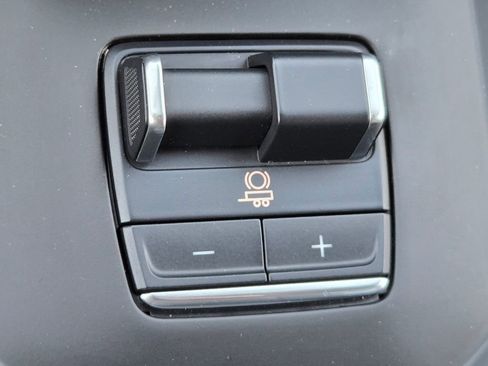 Used 2023 GMC Sierra 1500 Denali w/ Denali Reserve Package image 37