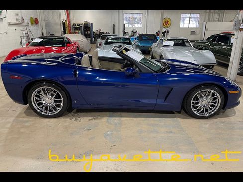 Used 2007 Chevrolet Corvette Convertible w/ Preferred Equipment Group image 9