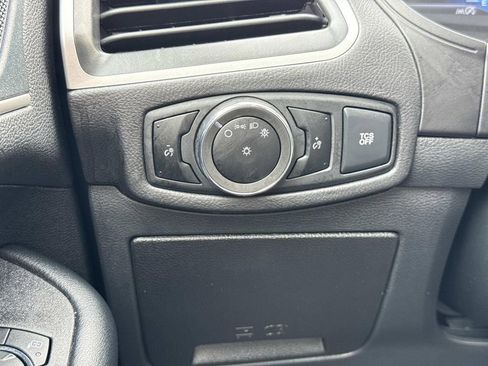 Used 2024 Ford Edge SEL AWD/4WD image 13