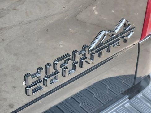 Used 2025 Chevrolet Silverado 1500 High Country w/ High Country Premium Package image 10