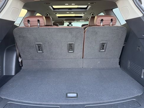 Used 2021 Buick Enclave Avenir w/ Avenir Technology Package image 33