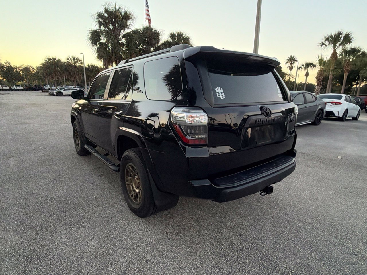 Used 2023 Toyota 4Runner TRD Off-Road Premium w/ Moonroof Package AWD/4WD image 3