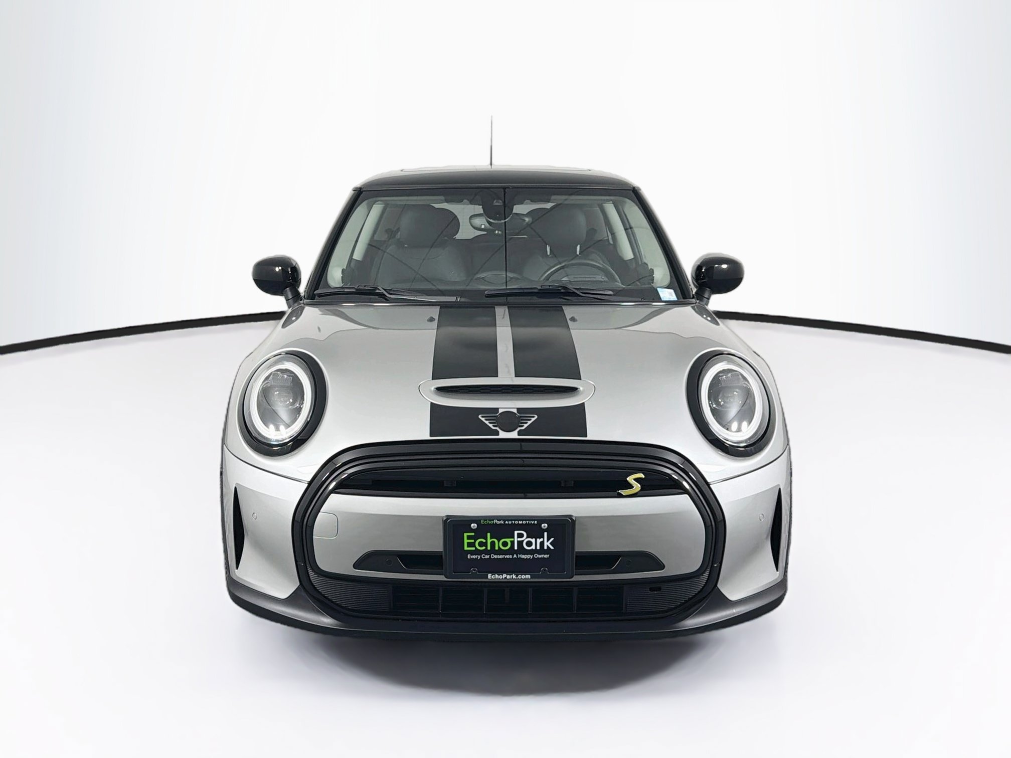 Used 2024 MINI Cooper SE FWD image 2